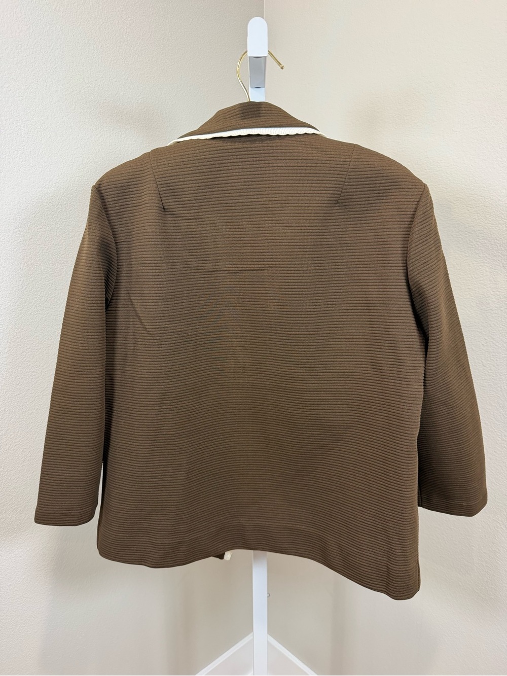 Vintage Brown Ribbed Knit Scalloped Collar Cardigan Jacket - Picture 2 of 4